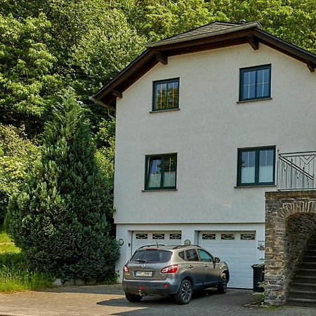 Апартаменты Haus An Der Mosel Бернкастель-Кюс Экстерьер фото