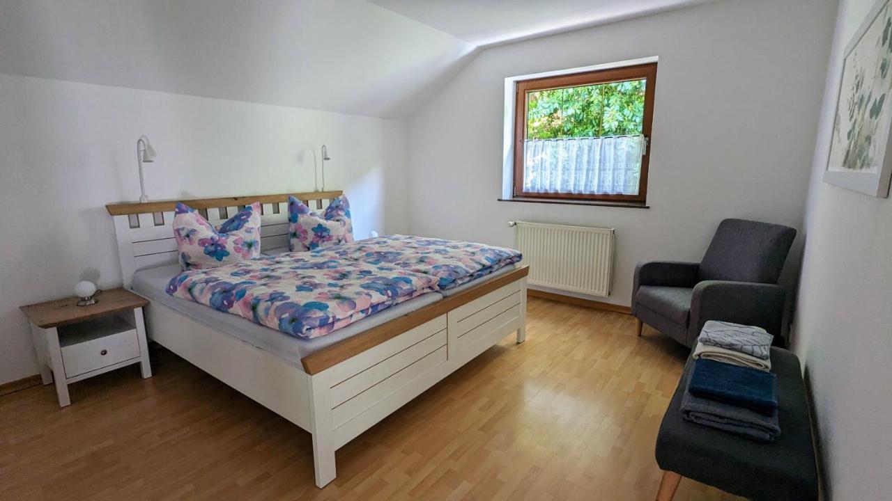 Апартаменты Haus An Der Mosel Бернкастель-Кюс Экстерьер фото